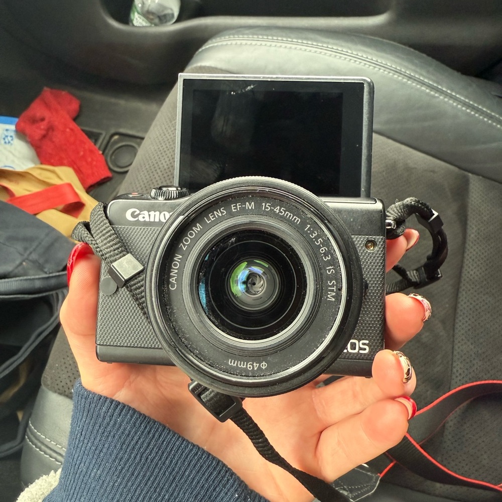 Canon Black EOS  m100 Mirrorless Camera